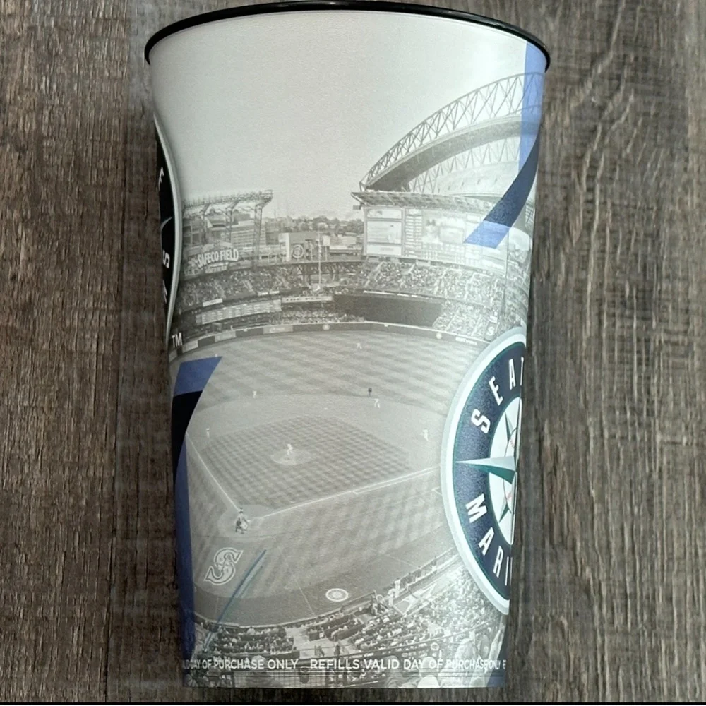Like New 32oz Seattle Mariners Safeco Field Cup